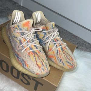 Yeezy Boost 350 v2 SIZE 6.5